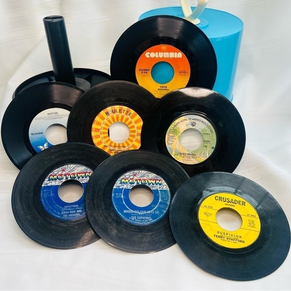 VTG Disk-Go-Case & 40 45rpm Records ‘60’s 70’s ‘80’s EUC - Picture 6 of 11